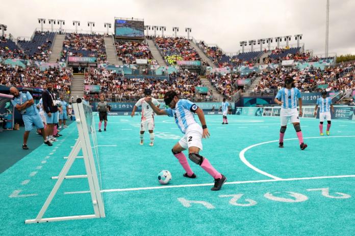 Argentina play in blind football at Paris 2024